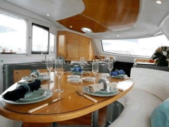 Lavezzi 40 interior